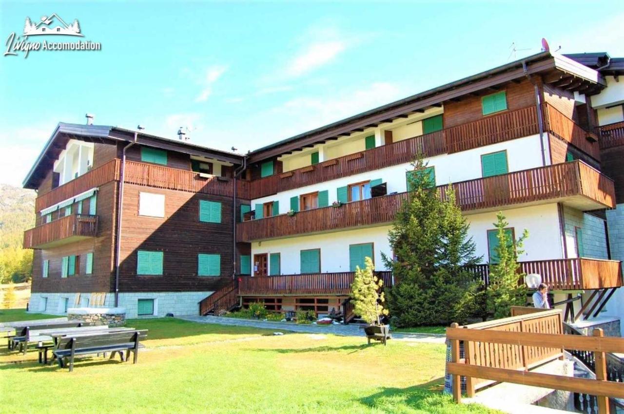 Condominio Teola Leonardo By Livigno Accomodation Екстериор снимка